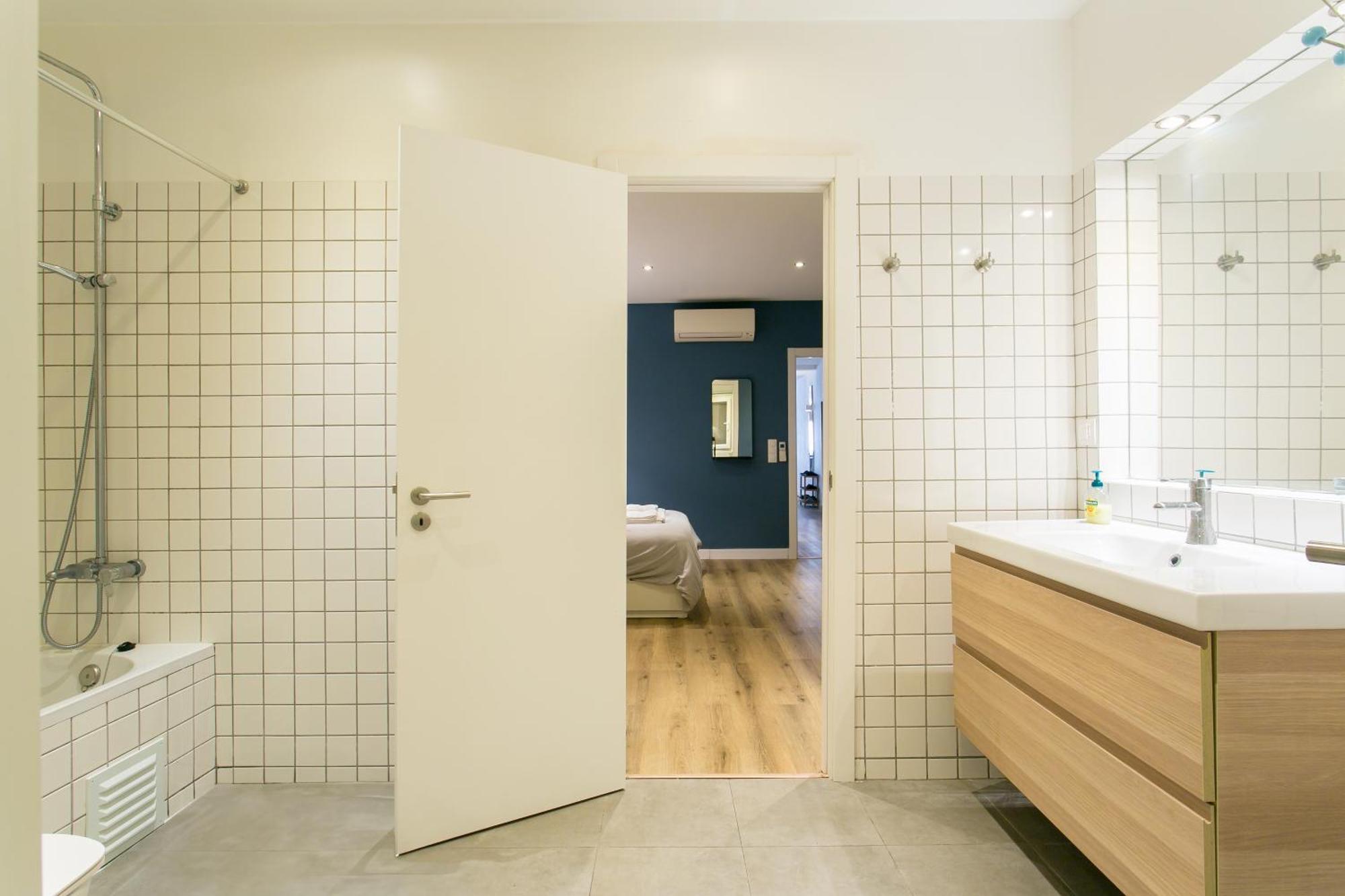 Cozy Apartment In Amazing Location! Lisabona Exterior foto